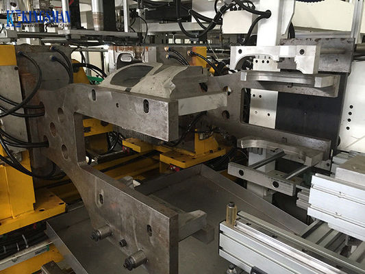 Beli 20L Container Servo Otomatis HDPE PP Blow Moulding Machine 380V - 440V Kinerja Tinggi online manufacture